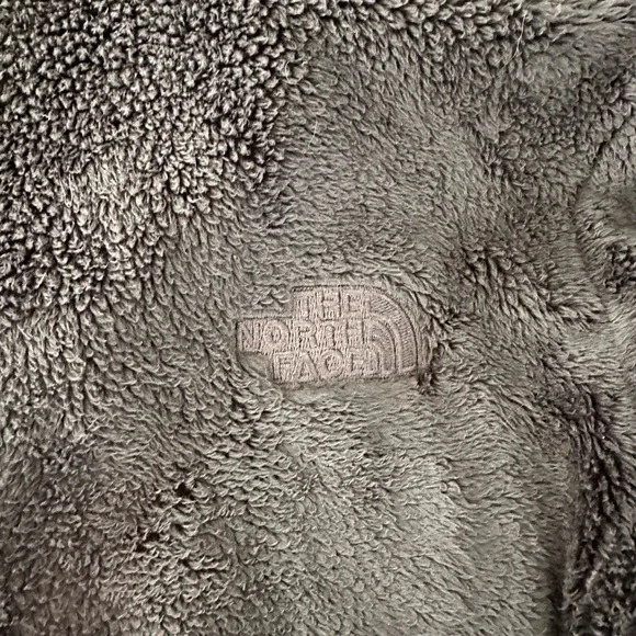 The North Face warm fuzzy jacket - Picture 4 of 5